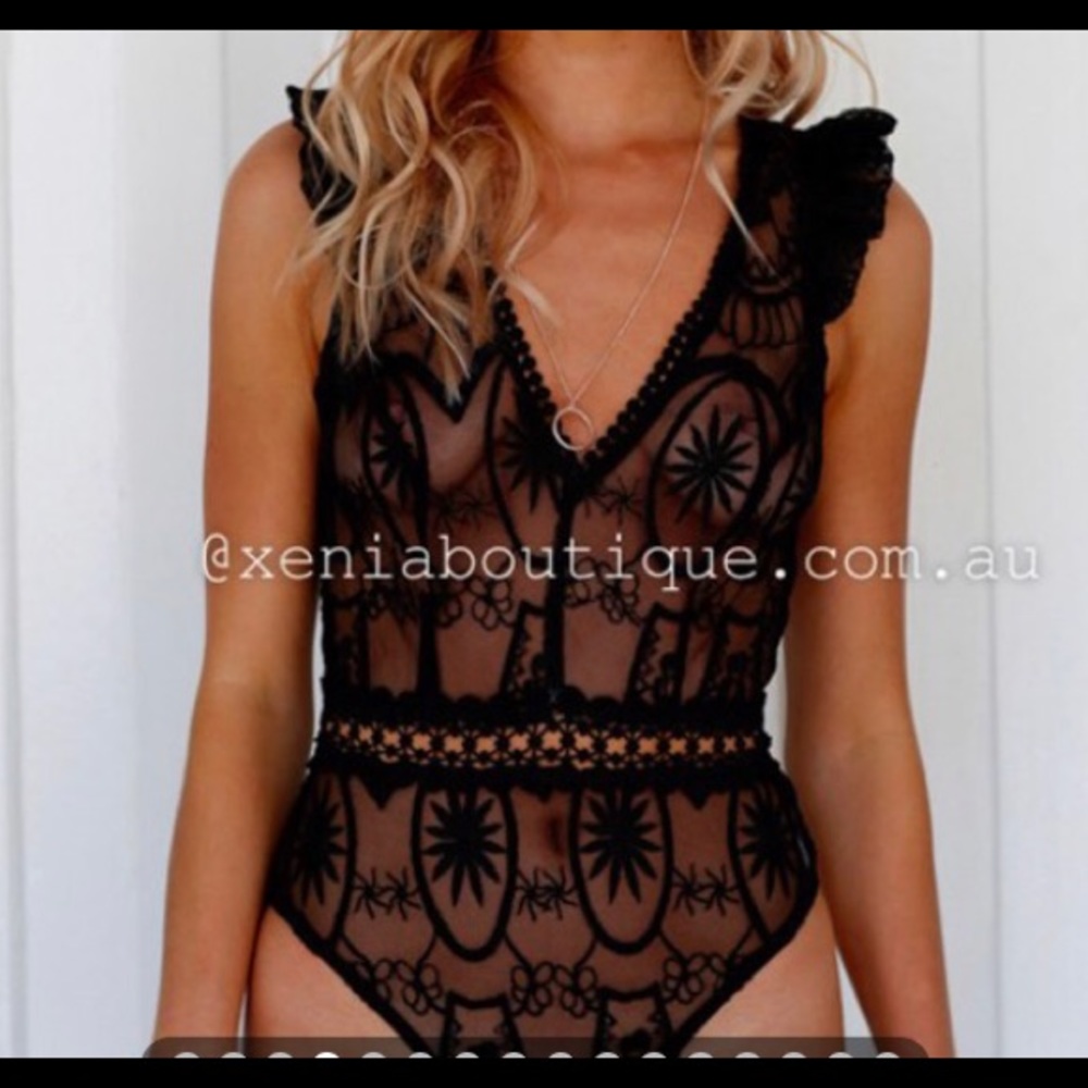 Lace bodysuit in black